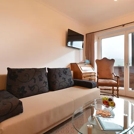 게스트하우스 Cafe-restaurant Bettina