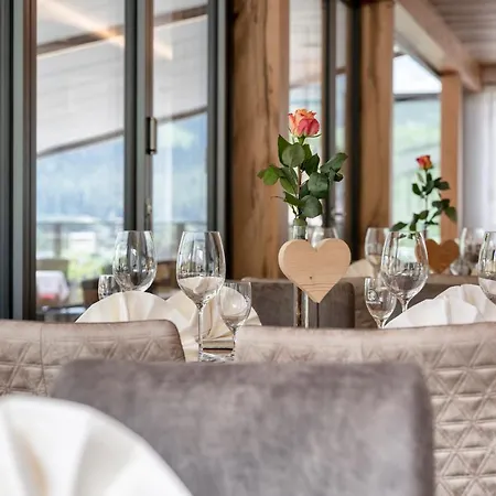 Pensionat Cafe-restaurant Bettina 3*